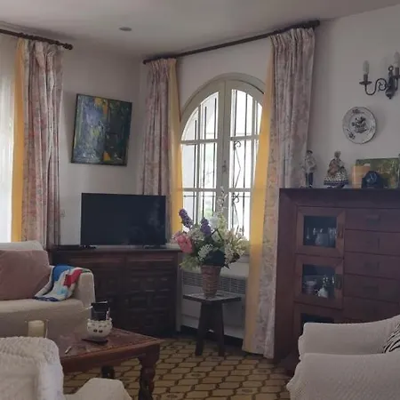 Casa Montgo * Ля Эскала